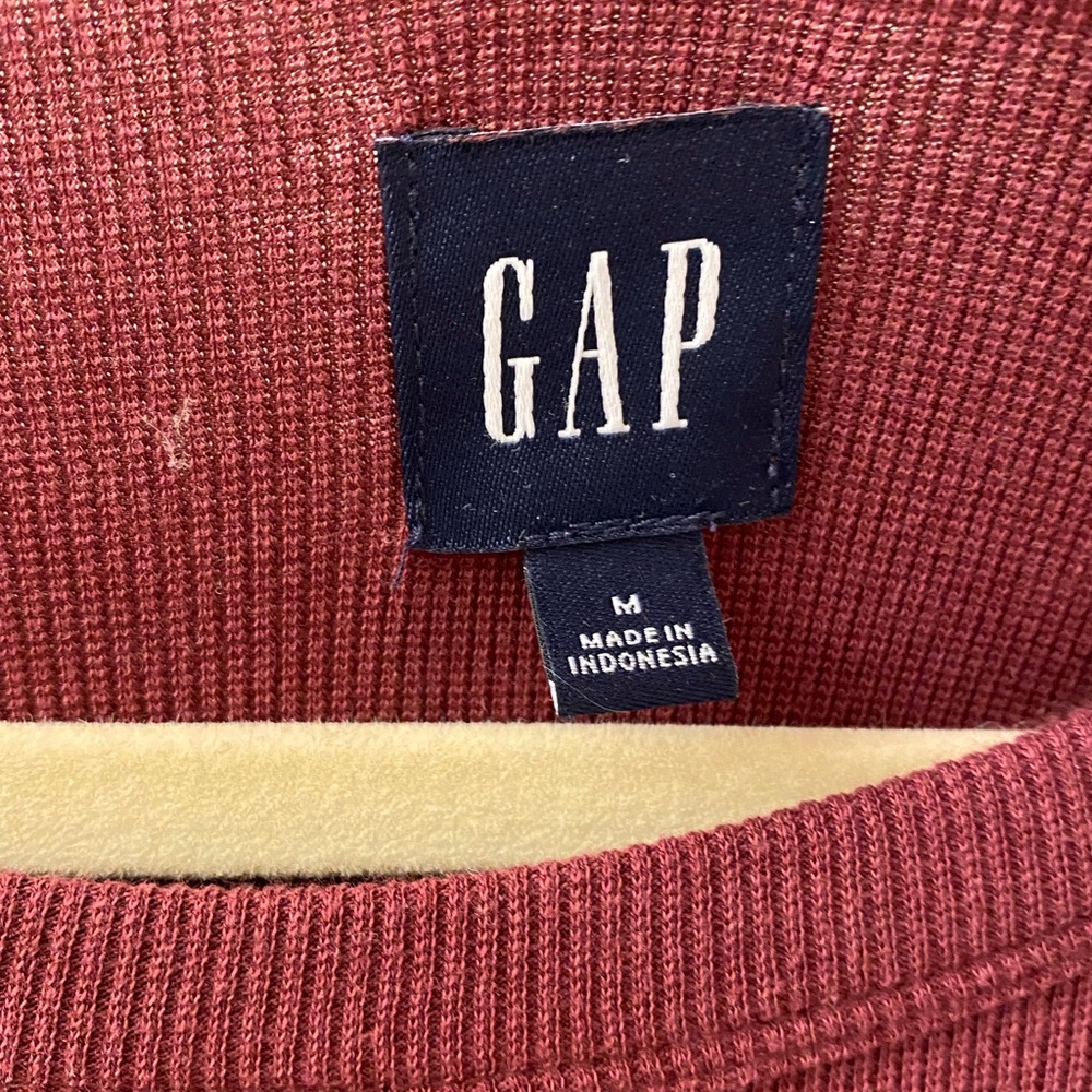 GAP Maroon Ribbed Dress - Picture 3 of 6